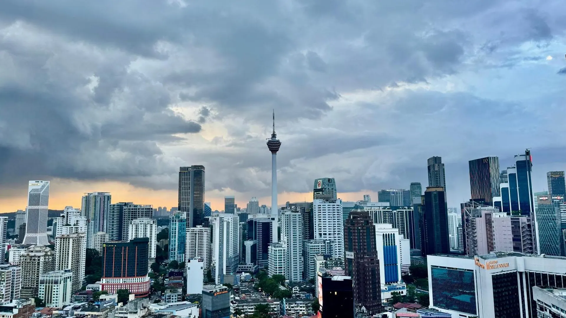 5Min To Pavilion Axon Klcc View Apartment